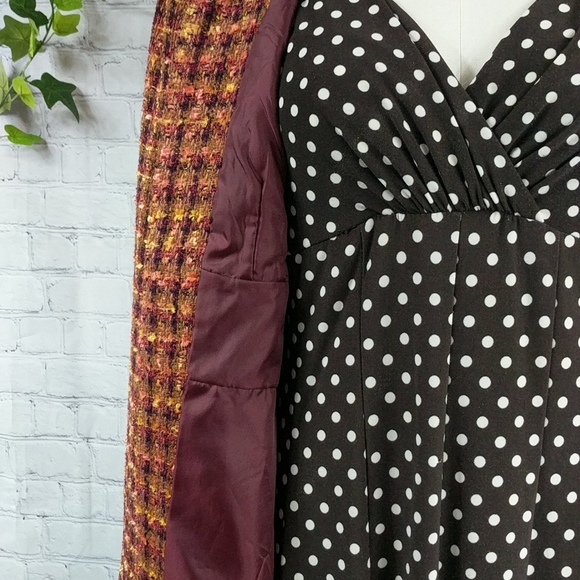 Stylish Vintage Women's Coat in Red Orange - Picture 7 of 7